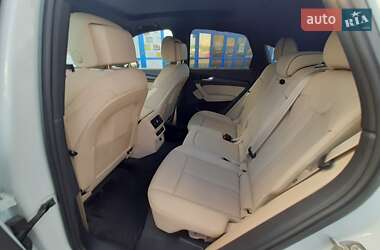 Внедорожник / Кроссовер Audi Q5 2021 в 