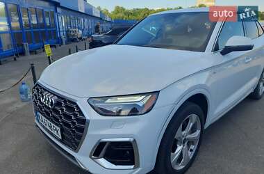 Внедорожник / Кроссовер Audi Q5 2021 в 