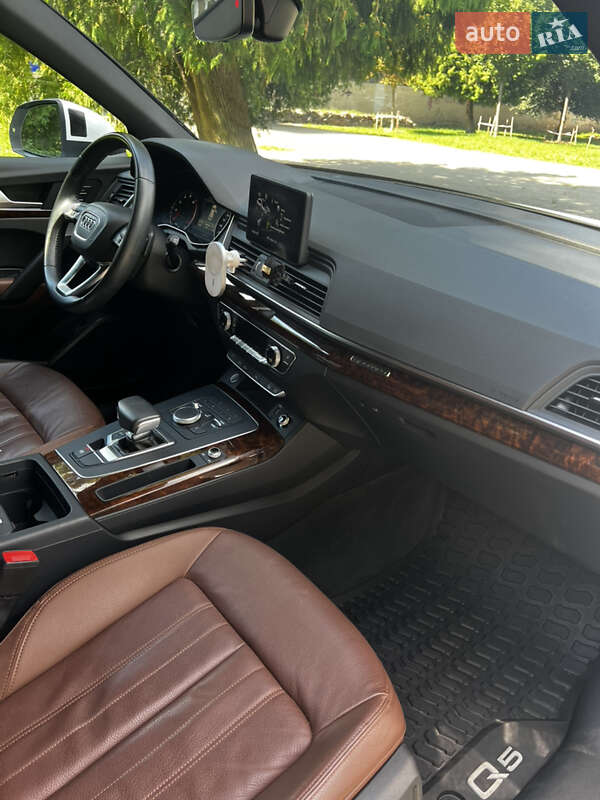 Внедорожник / Кроссовер Audi Q5 2018 в Киеве