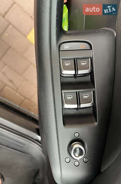 Внедорожник / Кроссовер Audi Q5 2012 в 