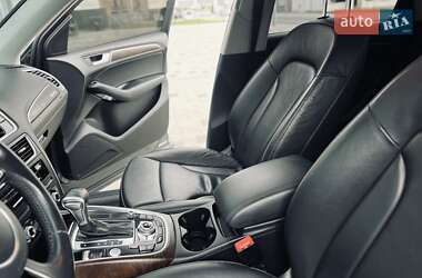 Внедорожник / Кроссовер Audi Q5 2016 в 