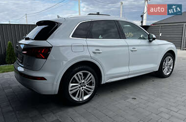 Внедорожник / Кроссовер Audi Q5 2019 в 