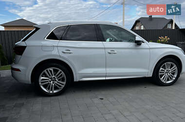 Внедорожник / Кроссовер Audi Q5 2019 в 