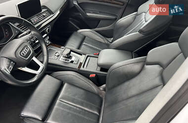 Внедорожник / Кроссовер Audi Q5 2019 в 