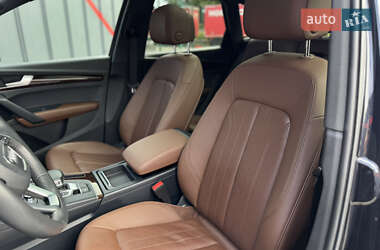 Внедорожник / Кроссовер Audi Q5 2017 в 