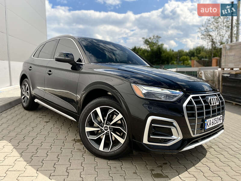 Внедорожник / Кроссовер Audi Q5 2020 в Киеве