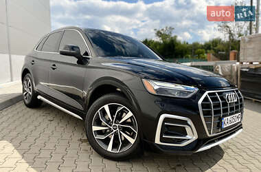 Внедорожник / Кроссовер Audi Q5 2020 в 