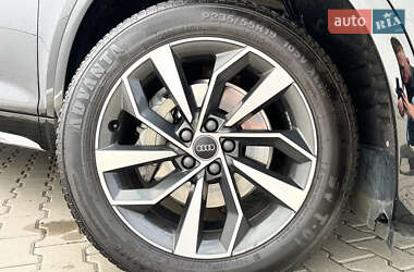 Внедорожник / Кроссовер Audi Q5 2020 в 