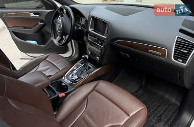 Внедорожник / Кроссовер Audi Q5 2017 в 