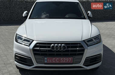 Позашляховик / Кросовер Audi Q5 2018 в 