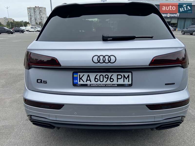 Внедорожник / Кроссовер Audi Q5 2022 в Киеве