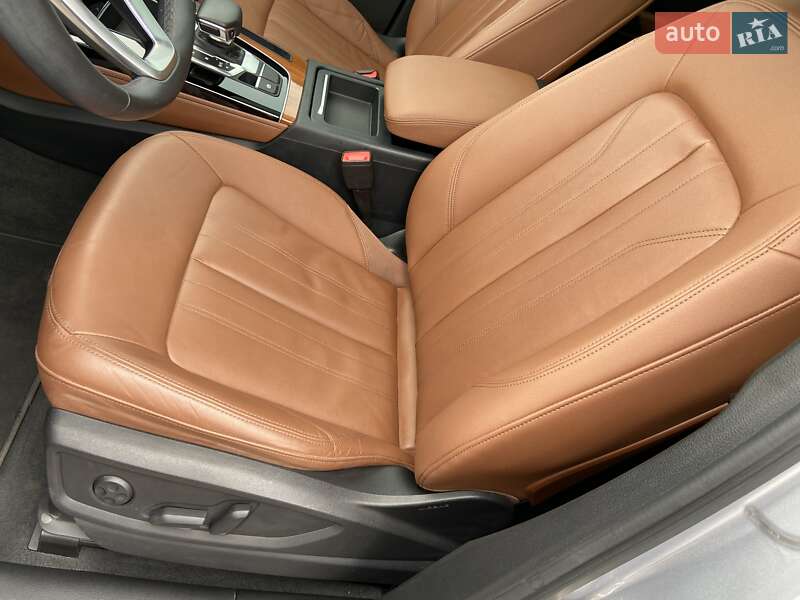 Внедорожник / Кроссовер Audi Q5 2022 в Киеве