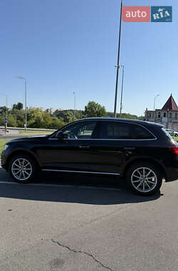 Внедорожник / Кроссовер Audi Q5 2016 в 