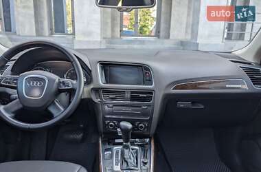 Внедорожник / Кроссовер Audi Q5 2010 в 