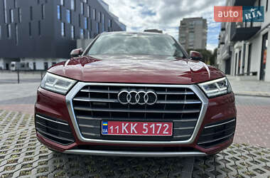 Внедорожник / Кроссовер Audi Q5 2018 в 