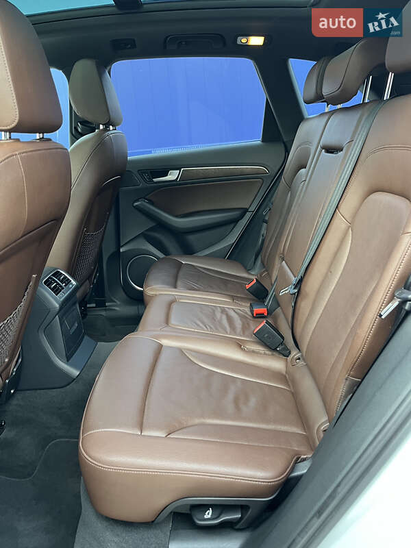 Внедорожник / Кроссовер Audi Q5 2013 в Сумах