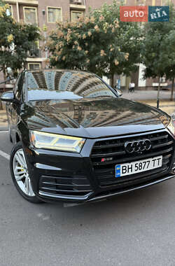 Внедорожник / Кроссовер Audi Q5 2017 в Одессе