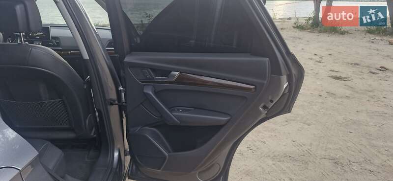 Внедорожник / Кроссовер Audi Q5 2018 в Киеве фото 28 Внедорожник / Кроссовер Audi Q5 2018 в Киеве