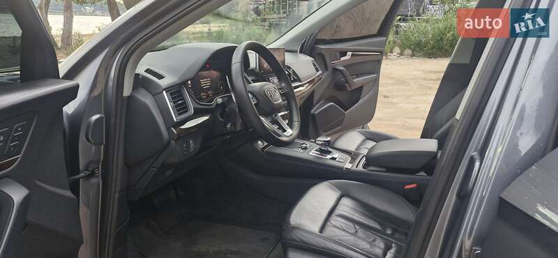 Внедорожник / Кроссовер Audi Q5 2018 в Киеве фото 31 Внедорожник / Кроссовер Audi Q5 2018 в Киеве