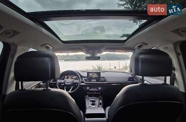 Внедорожник / Кроссовер Audi Q5 2018 в 