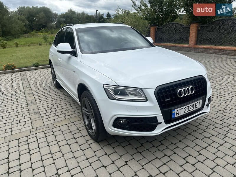 Позашляховик / Кросовер Audi Q5 2015 в Калуші