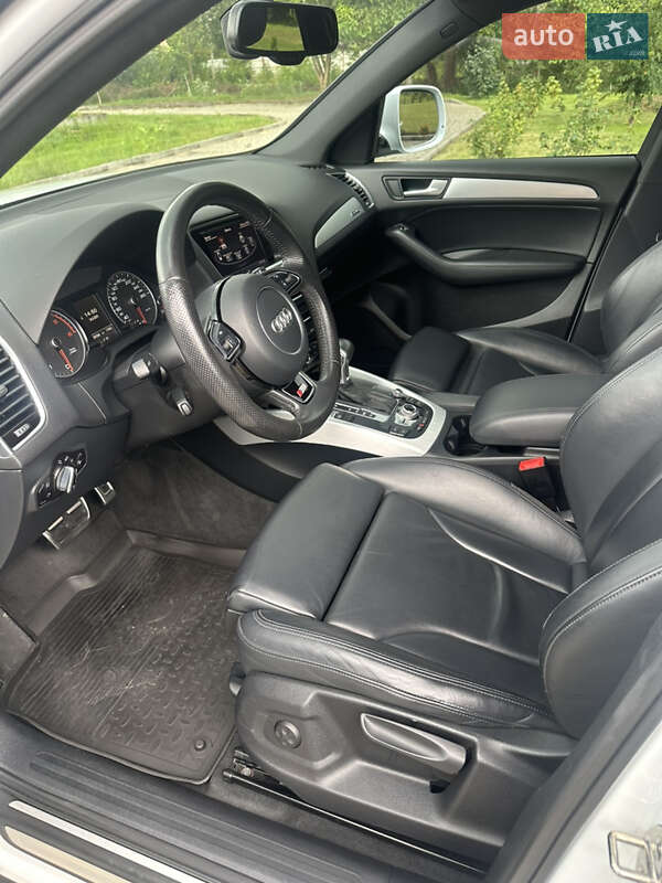 Позашляховик / Кросовер Audi Q5 2015 в Калуші