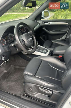 Внедорожник / Кроссовер Audi Q5 2015 в 