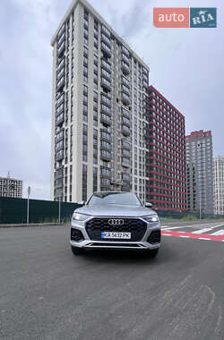 Внедорожник / Кроссовер Audi Q5 2024 в 