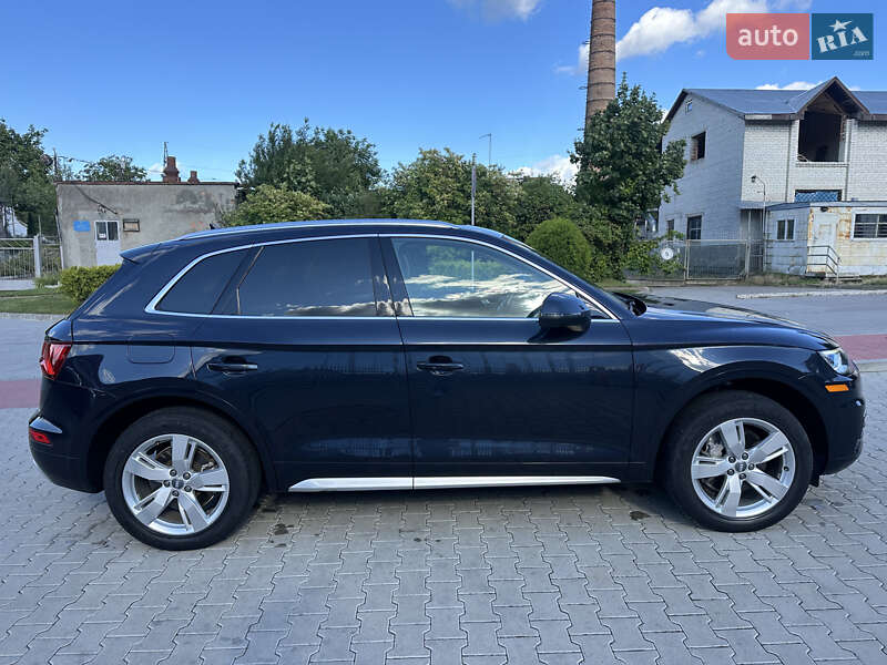 Внедорожник / Кроссовер Audi Q5 2018 в Львове