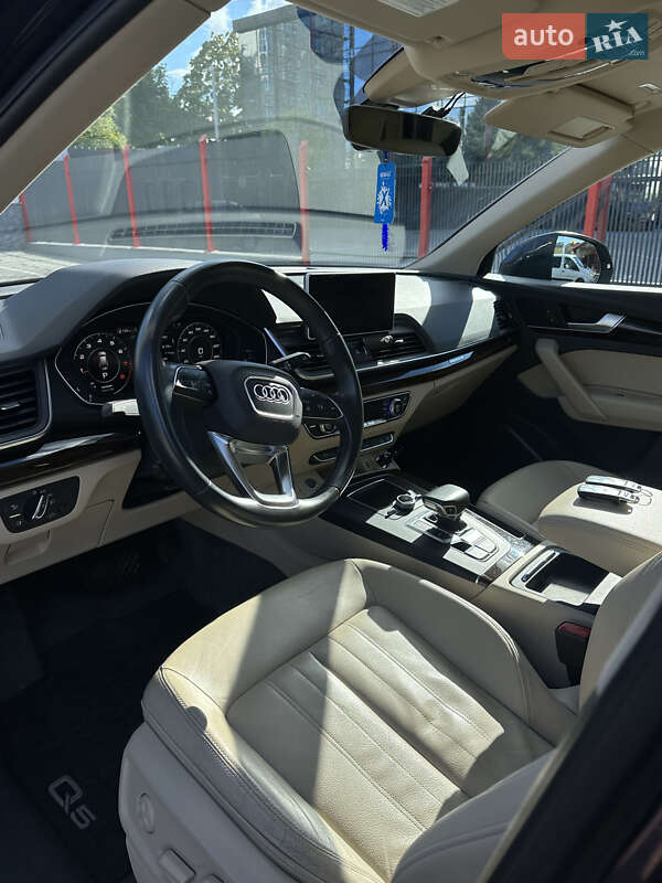 Внедорожник / Кроссовер Audi Q5 2018 в Львове
