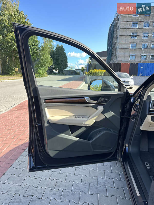 Внедорожник / Кроссовер Audi Q5 2018 в Львове