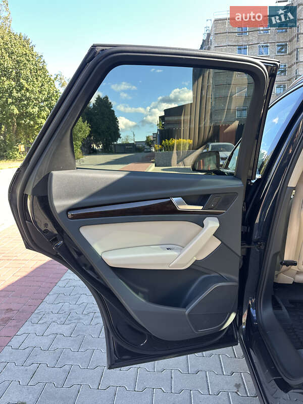 Внедорожник / Кроссовер Audi Q5 2018 в Львове