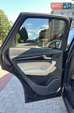 Внедорожник / Кроссовер Audi Q5 2018 в 
