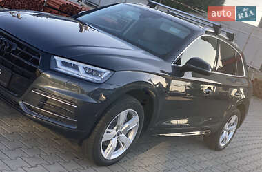 Внедорожник / Кроссовер Audi Q5 2018 в 