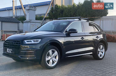 Внедорожник / Кроссовер Audi Q5 2018 в 