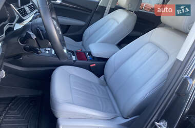 Внедорожник / Кроссовер Audi Q5 2018 в 