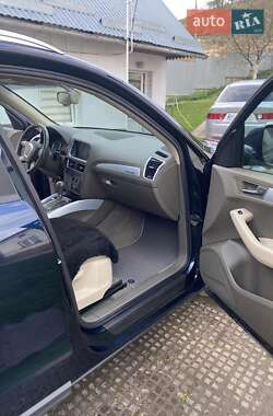 Внедорожник / Кроссовер Audi Q5 2009 в 