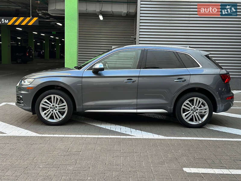 Позашляховик / Кросовер Audi Q5 2017 в Києві