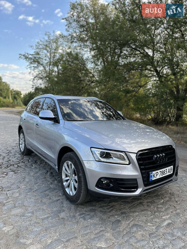 Позашляховик / Кросовер Audi Q5 2016 в Запоріжжі