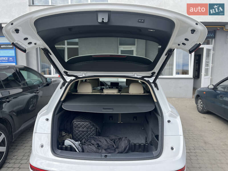 Внедорожник / Кроссовер Audi Q5 2017 в Львове