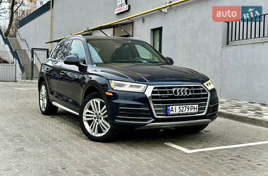 Внедорожник / Кроссовер Audi Q5 2018 в 