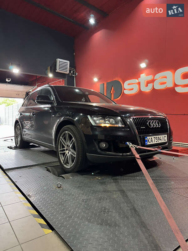 Внедорожник / Кроссовер Audi Q5 2010 в Киеве