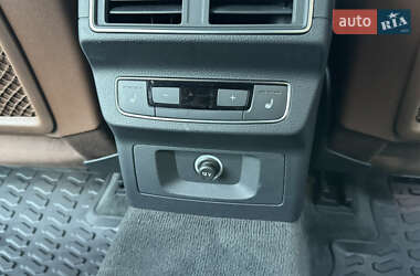 Внедорожник / Кроссовер Audi Q5 2018 в 