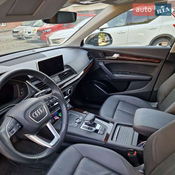 Внедорожник / Кроссовер Audi Q5 2020 в Ивано-Франковске