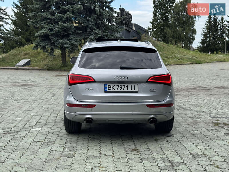 Внедорожник / Кроссовер Audi Q5 2015 в Дубно