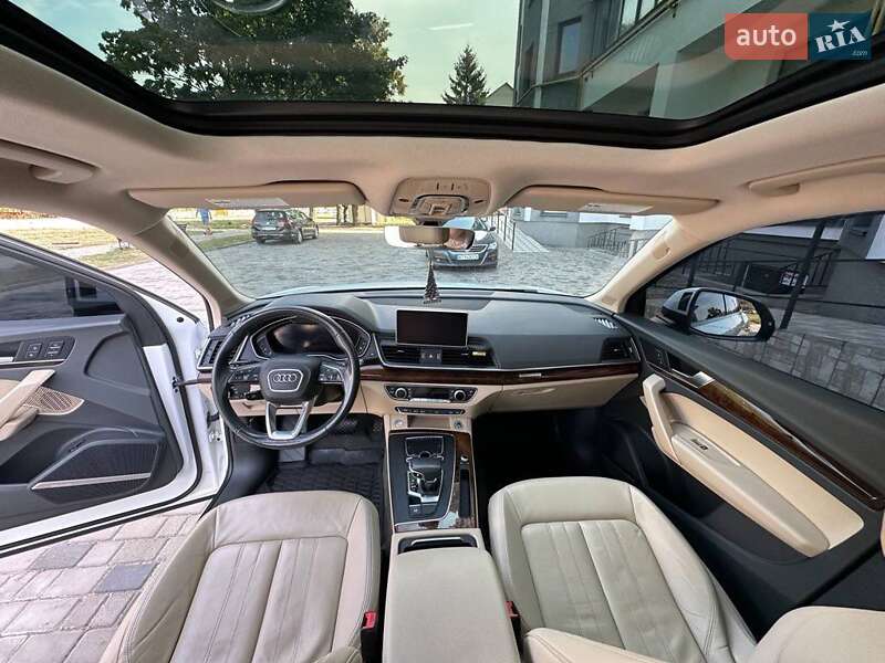 Внедорожник / Кроссовер Audi Q5 2017 в Львове