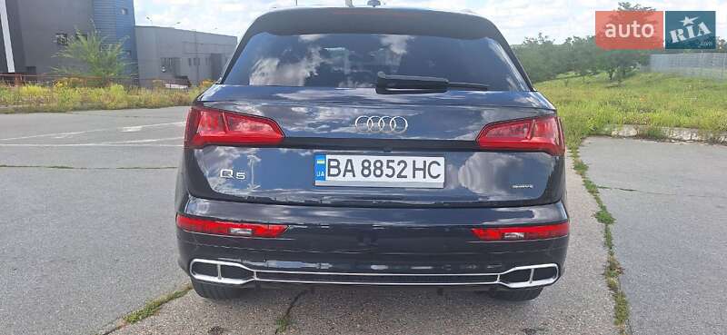 Внедорожник / Кроссовер Audi Q5 2020 в Харькове