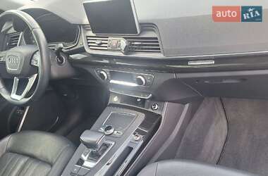 Внедорожник / Кроссовер Audi Q5 2020 в 