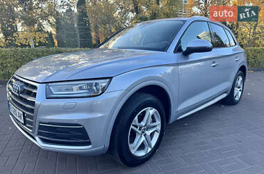 Позашляховик / Кросовер Audi Q5 2017 в 