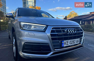 Позашляховик / Кросовер Audi Q5 2017 в 